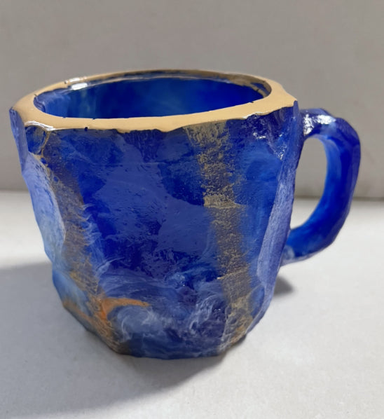 Crystal-Effect Resin Mug - surface finish shown in detail